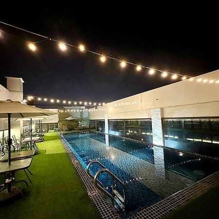 ซูหวง โฮเต็ล Hotel นครเจียอี้ ภายนอก รูปภาพ