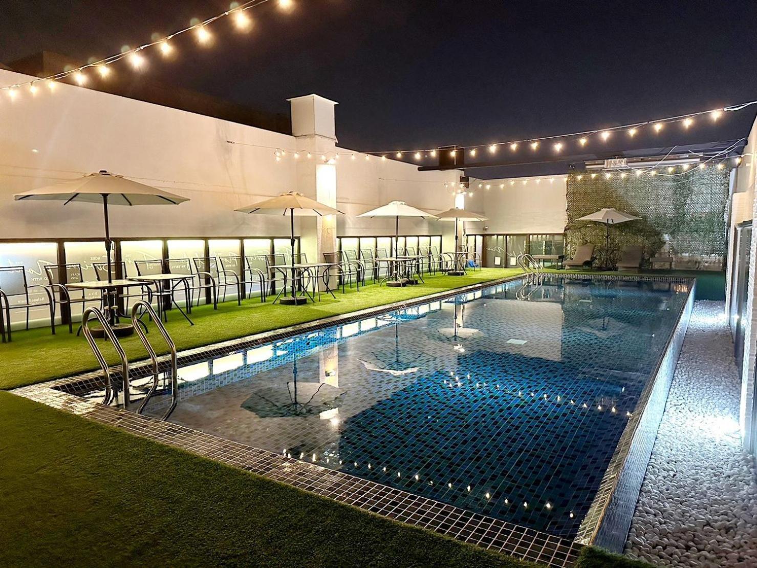 ซูหวง โฮเต็ล Hotel นครเจียอี้ ภายนอก รูปภาพ
