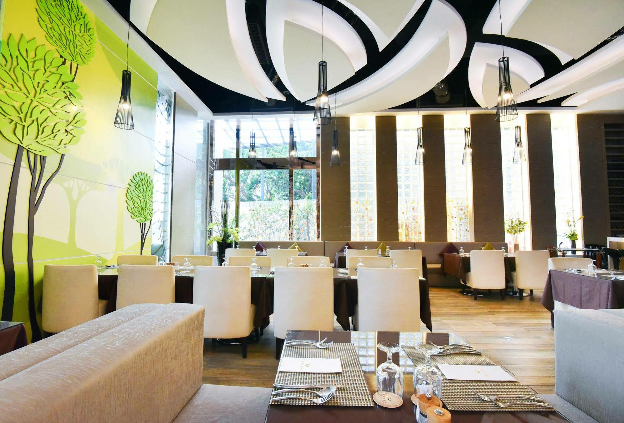 ซูหวง โฮเต็ล Hotel นครเจียอี้ ภายนอก รูปภาพ
