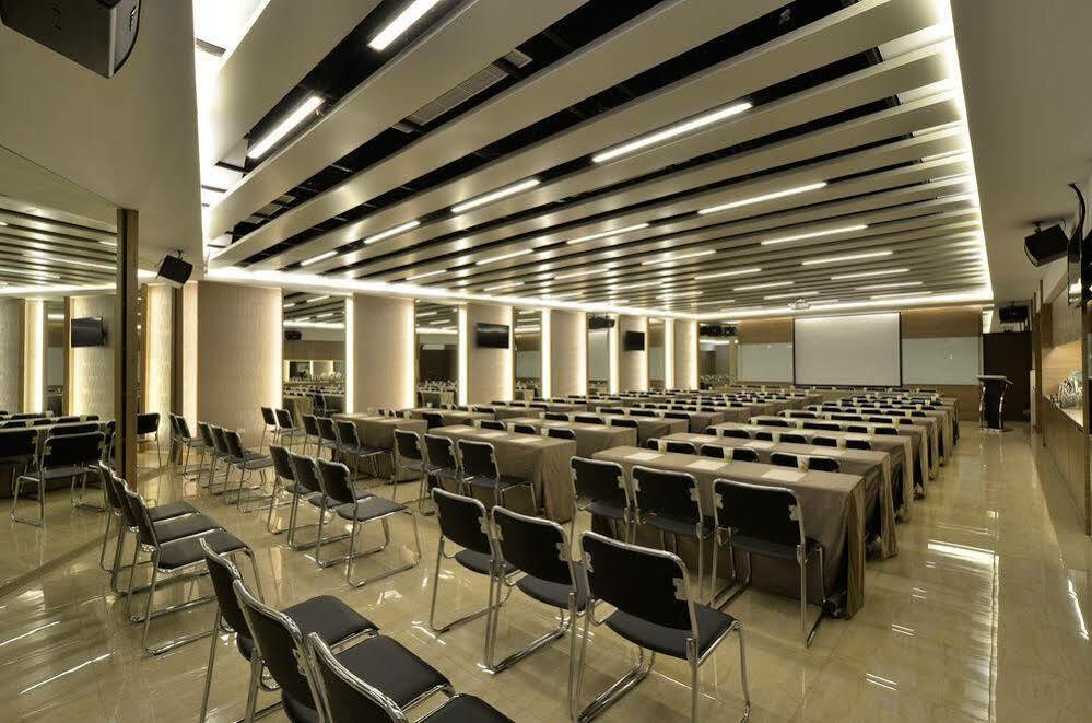 ซูหวง โฮเต็ล Hotel นครเจียอี้ ภายนอก รูปภาพ